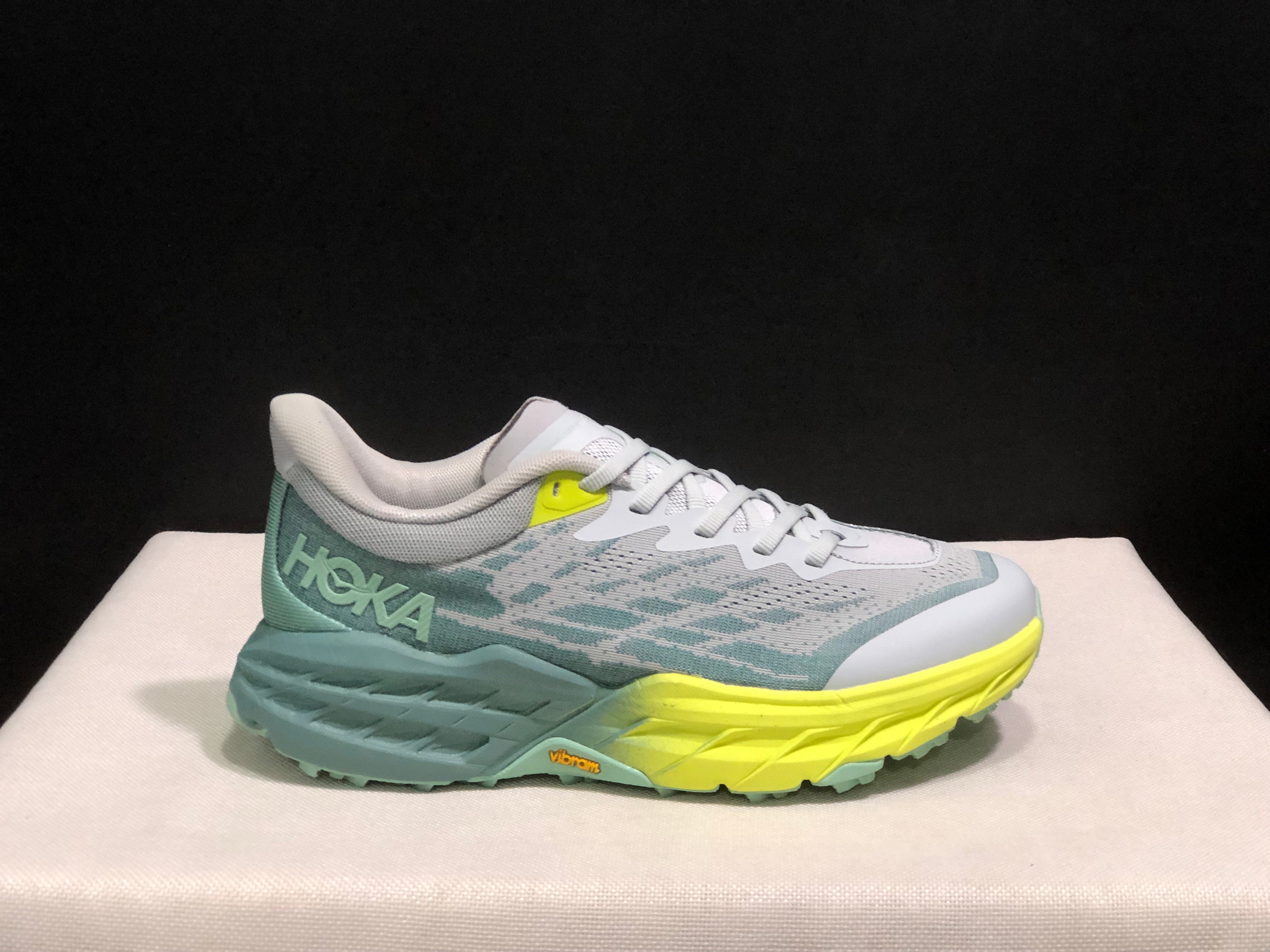 Hoka One One Speedgoat 5 Trail Running Shoes Sneakers Silver