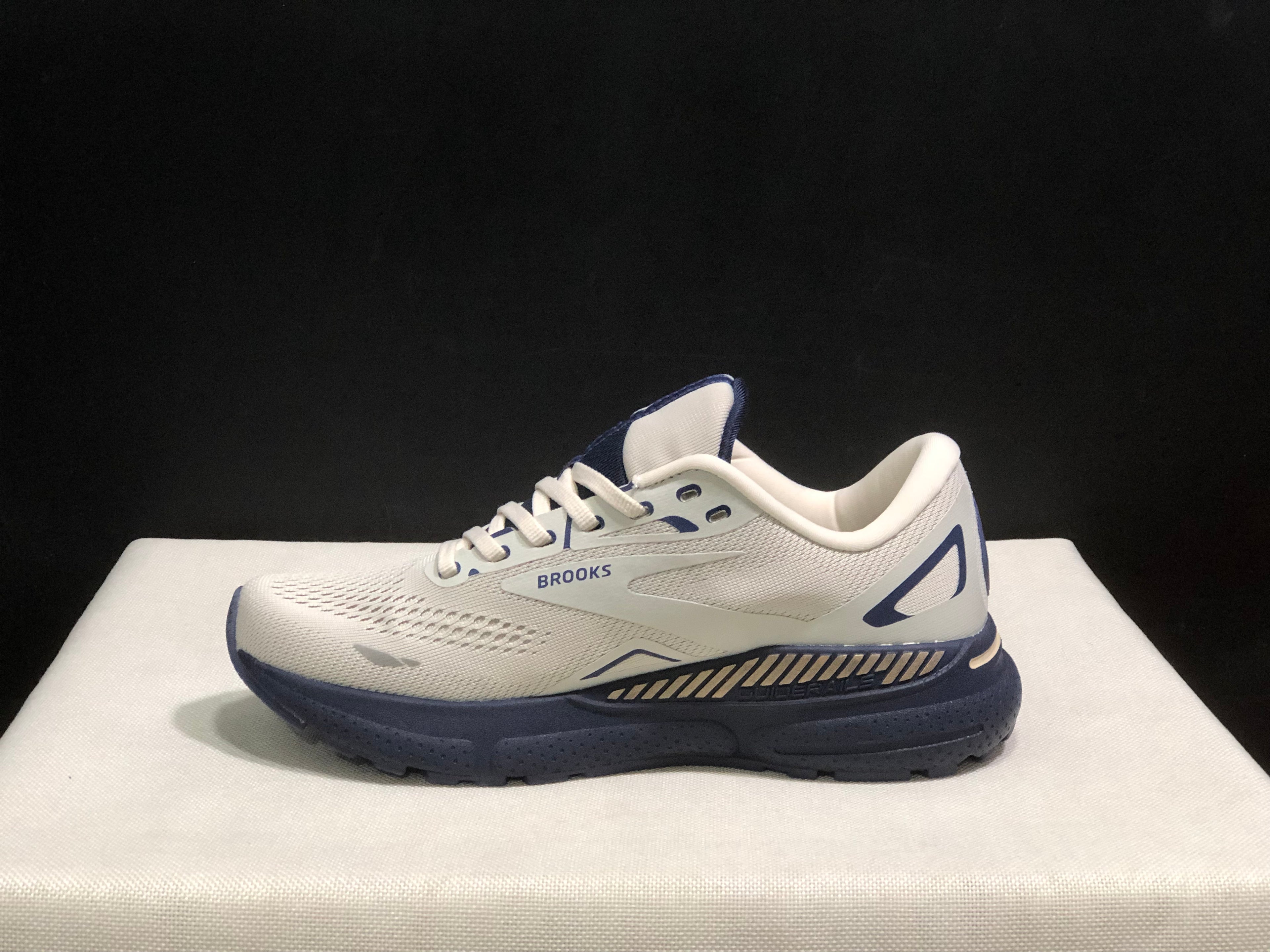 Brooks Adrenaline GTS 23 Shock-absorbing Wear-resistant Low-top Running Shoes Moonlight Grey