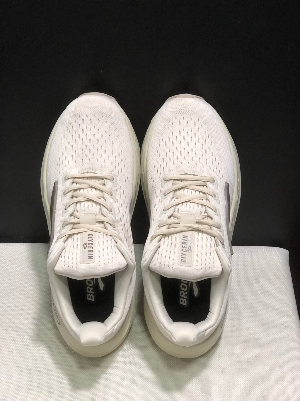 Brooks Glycerin Max Comfortable Low-top Running Shoes Apricot White