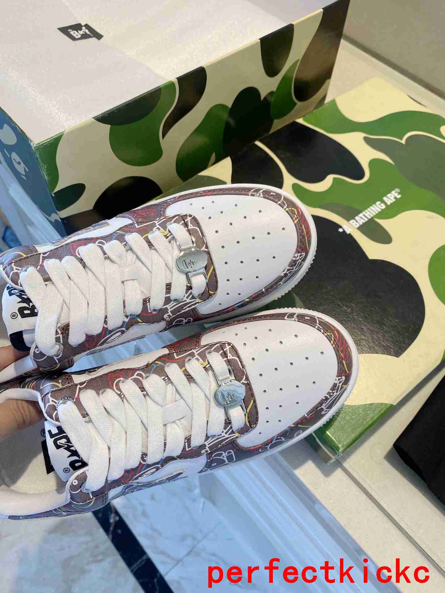 A Bathing Ape Bape Sta Sk8 Brown And White Embossed Patent Leather