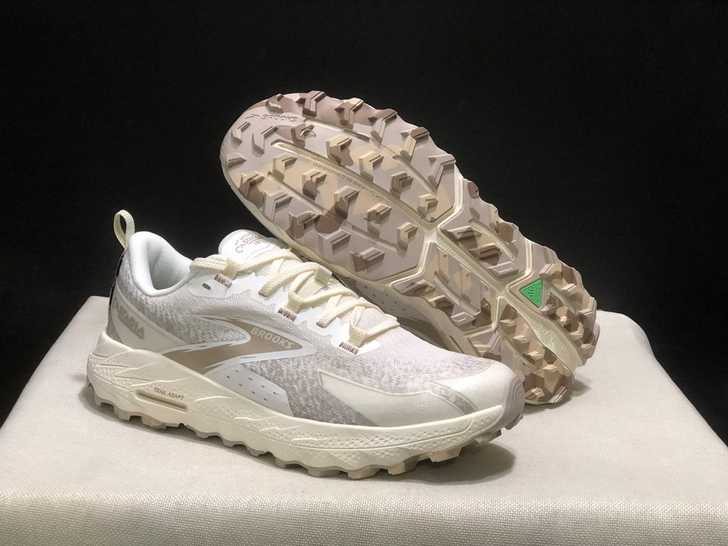 Brooks Cascadia 18 Low-top Running Shoes Coconut/Chateou/White