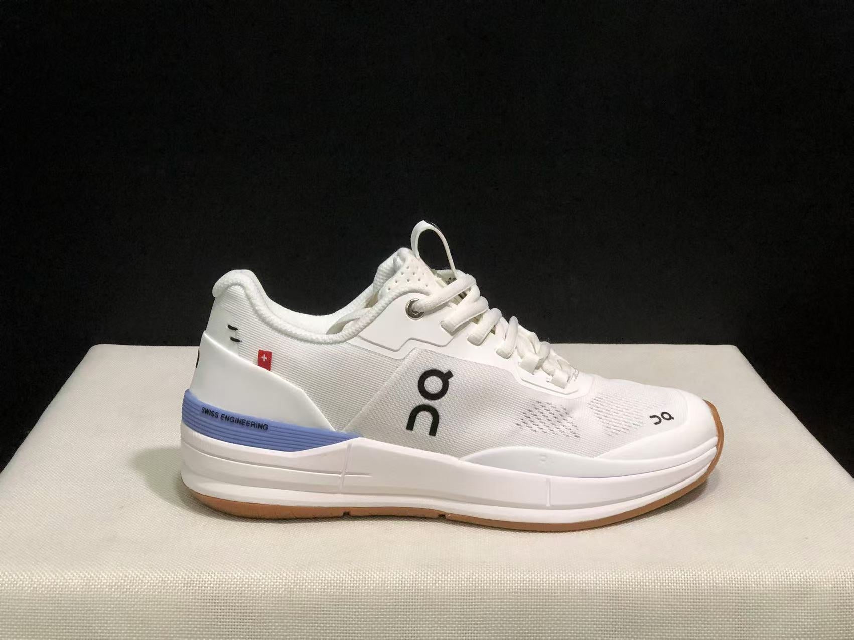 On Running The Roger Rro Durable And Breathable Tennis Shoes White/Sky Blue
