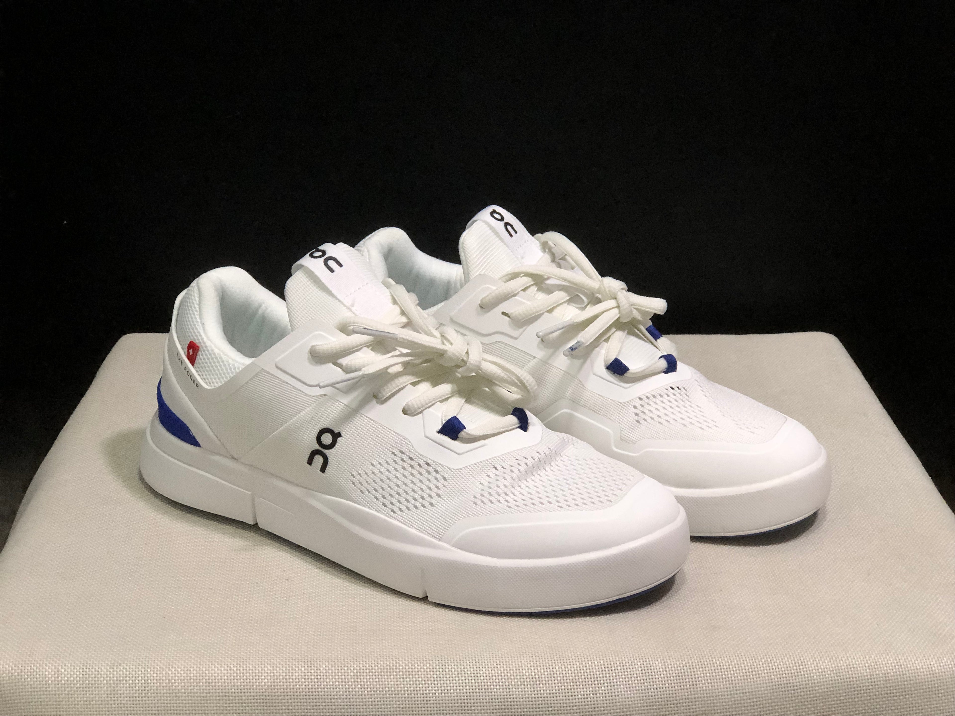 On Running The Roger Spin Breathable Mesh Sneakers White/Indigo