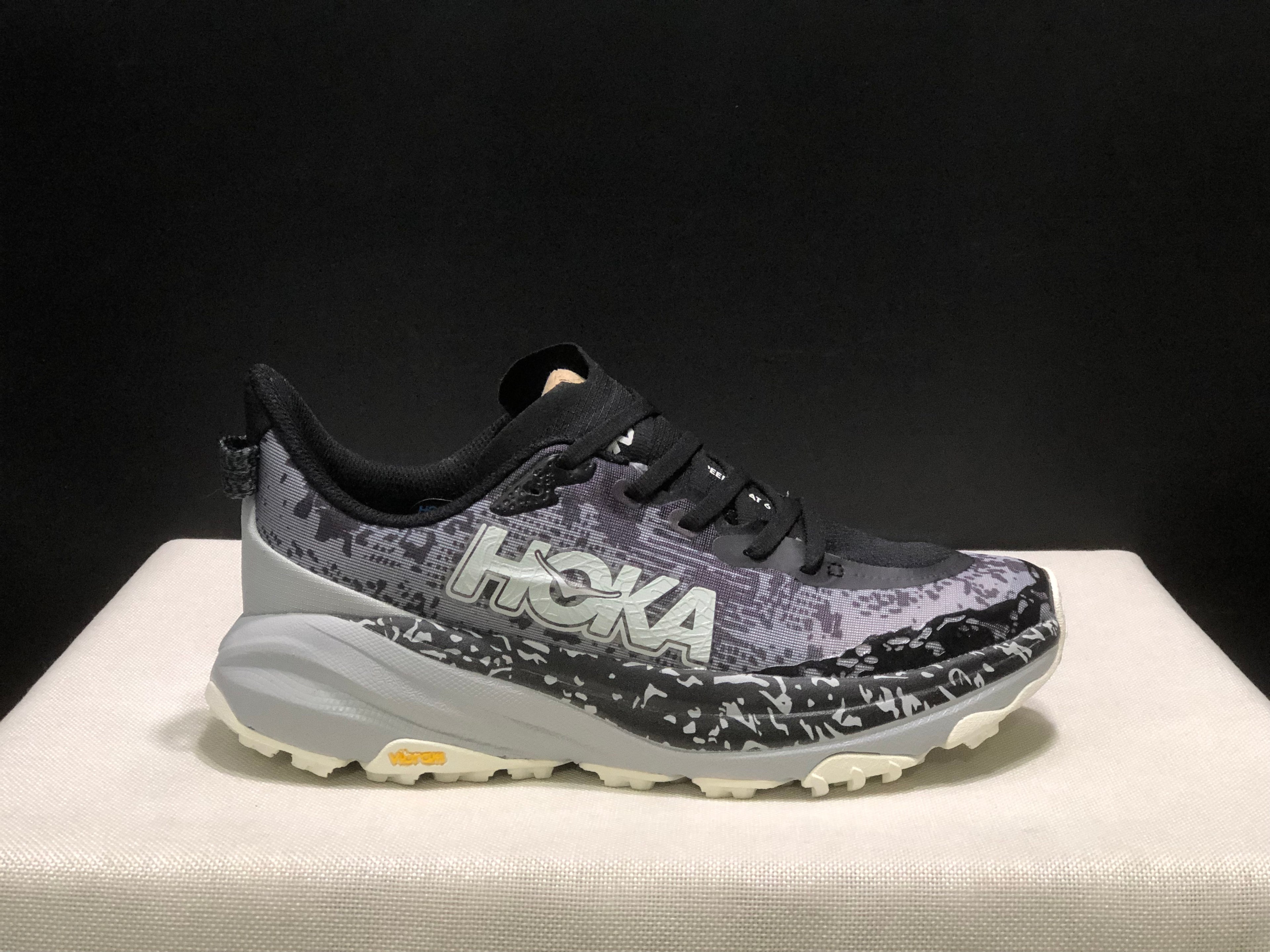 Hoka One One Speedgoat 6 Trail Running Shoes Sneakers Dark Grey
