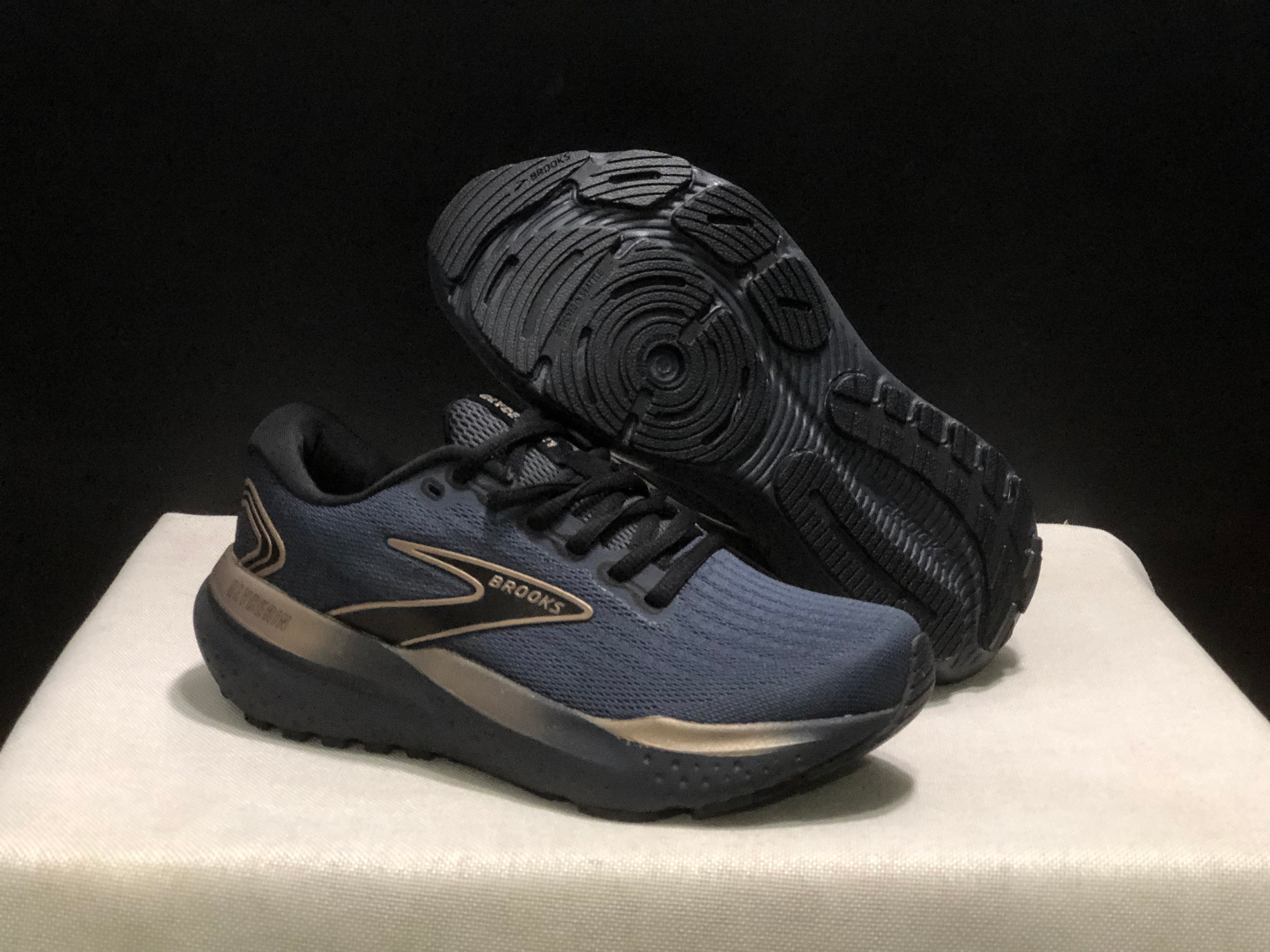 Brooks Glycerin 21 Low-top Casual Running Shoes Black/Gold