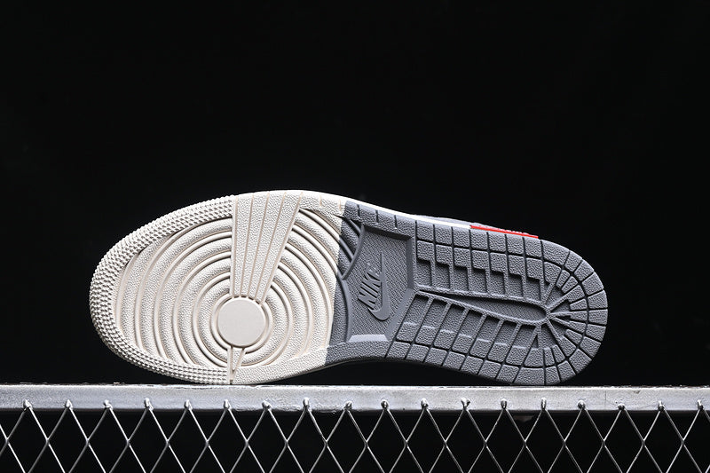 Travis Scott Fragment Design Nike Air Jordan 1 Low OG SP Medium Grey White Fashion Sneakers