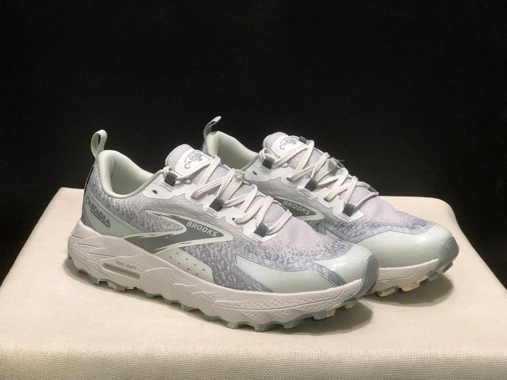 Brooks Cascadia 18 Low-top Running Shoes Oyster/Primer Grey/Coconut