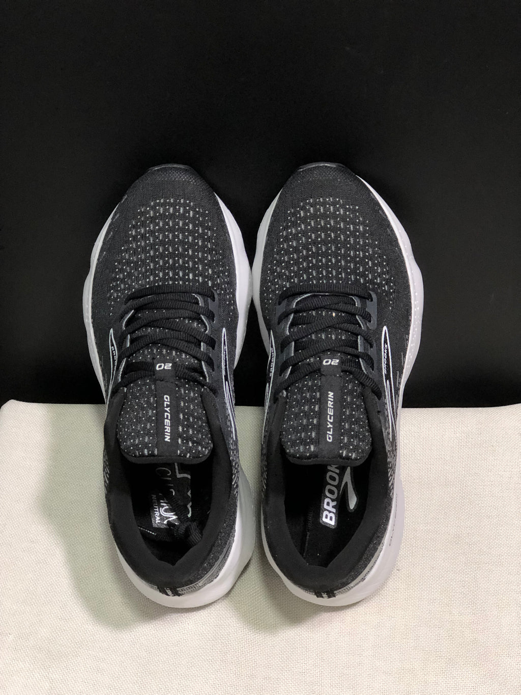 Brooks Glycerin GTS 20 Shock-absorbing Wear-resistant Running Shoes Black/White