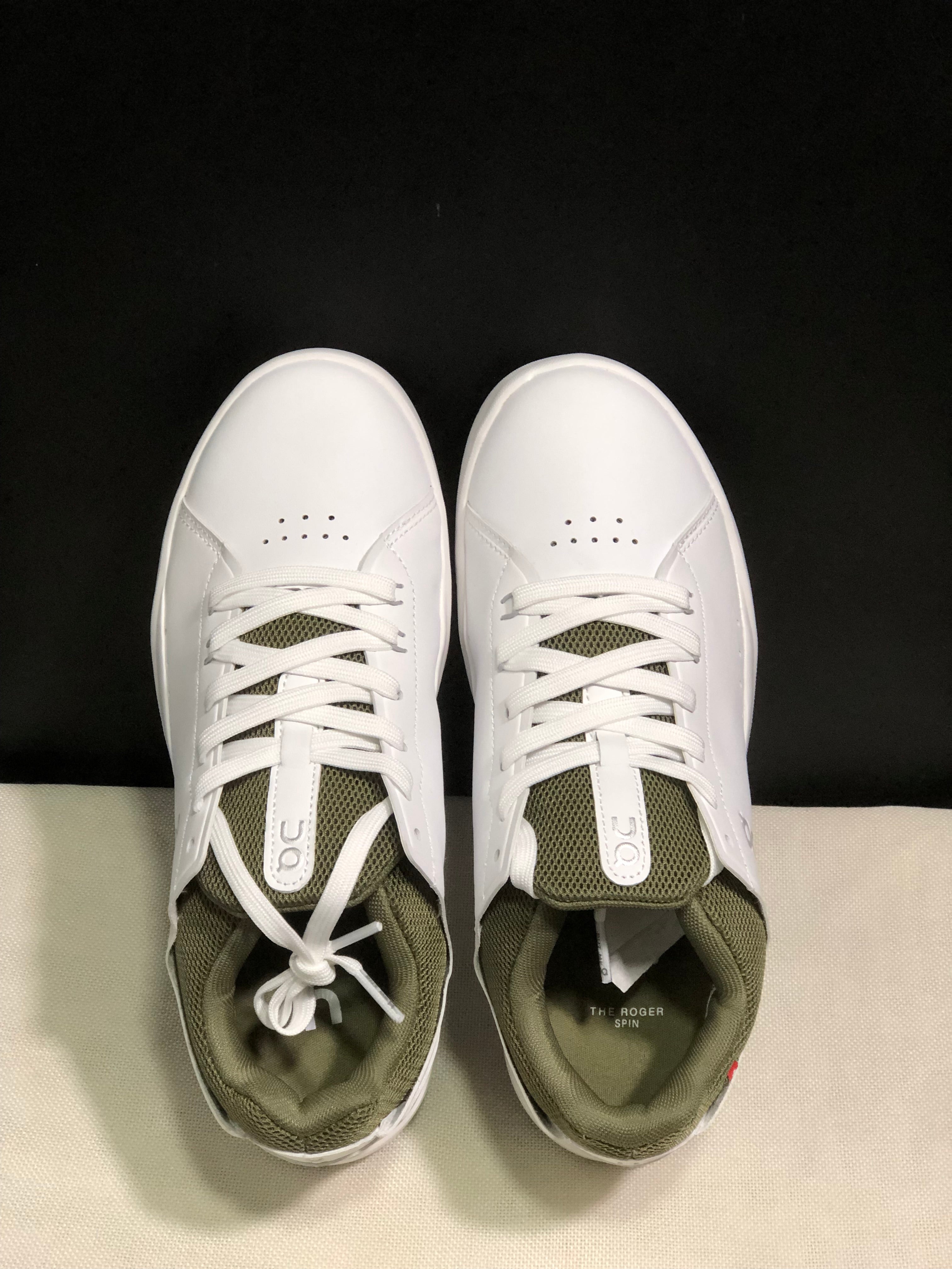 On Running The Roger Spin Breathable Mesh Sneakers White/Army Green